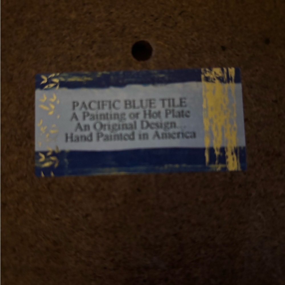 Vintage Pacific Blue Tile Otter Mom & Baby Trivet - Picture 3 of 3